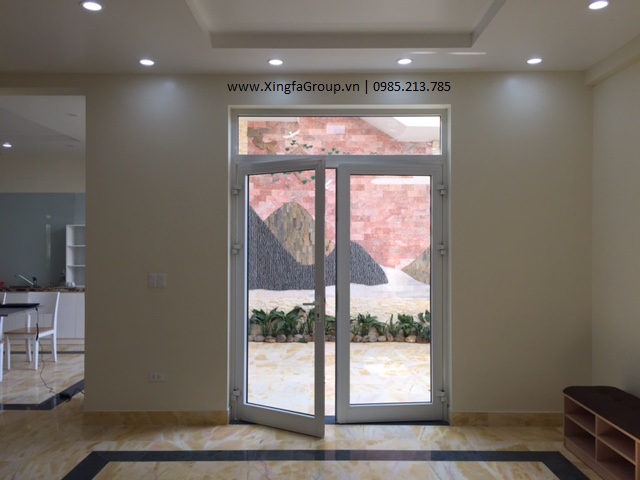 Cửa đi mở quay 2 cánh nhôm Xingfa nhập khẩu