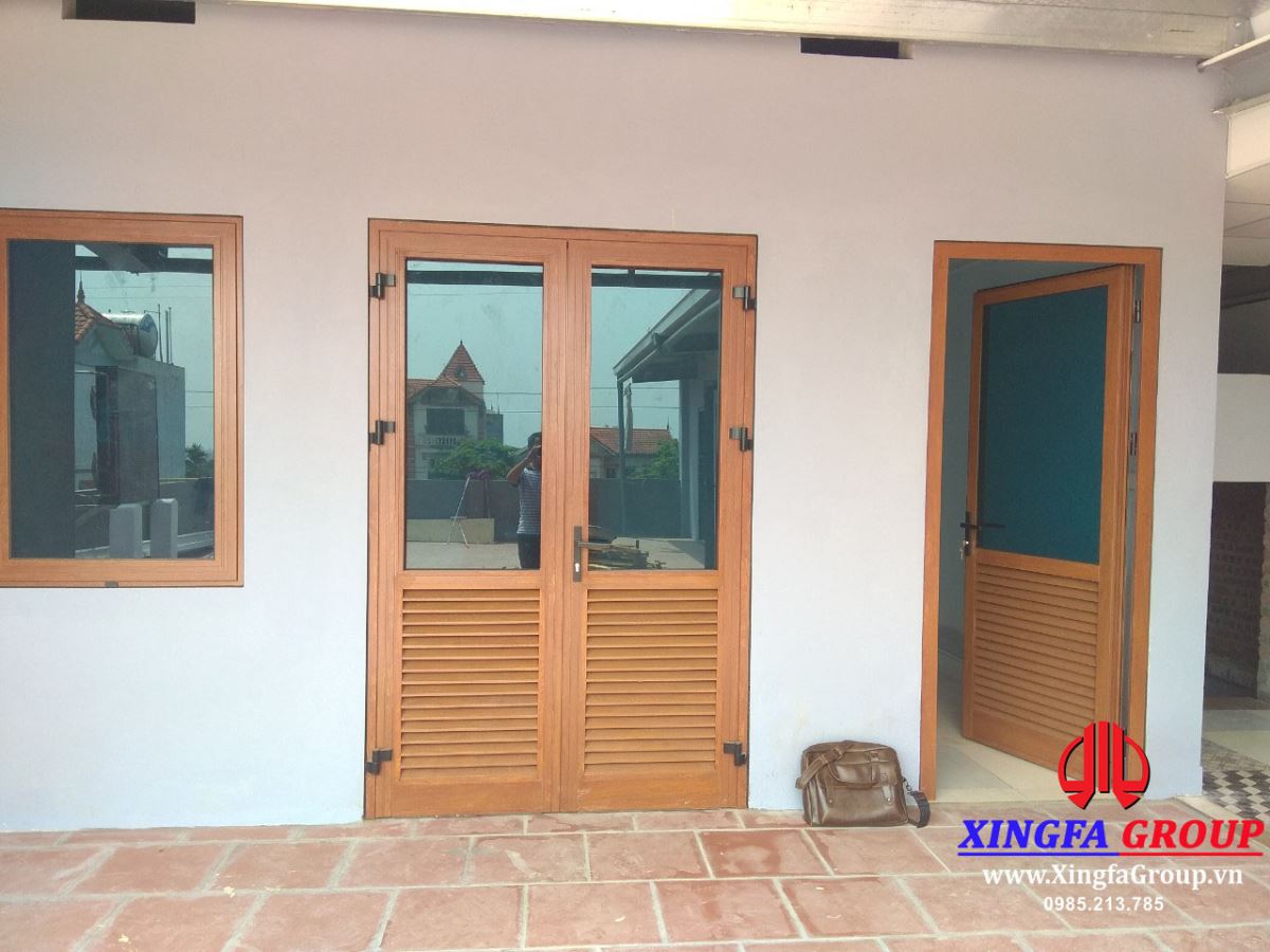 Công Trình Cửa Nhôm Xingfa Màu Vân Gỗ Tại Âu Cơ, Tây Hồ, Hà Nội