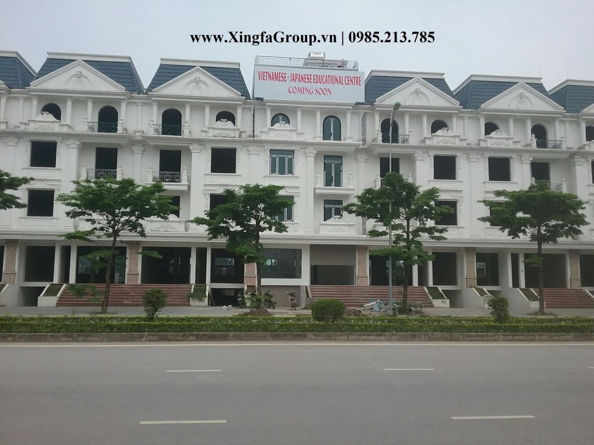 Lắp Đặt Công Trình Cửa Nhôm Xingfa Màu Đen Tại Bắc Từ Liêm