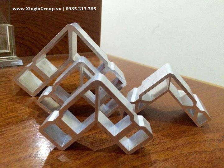 Mẫu Keo Ép Góc PU88 Và Ke Ép Góc Dùng Cho Cửa Nhôm XINGFA 
